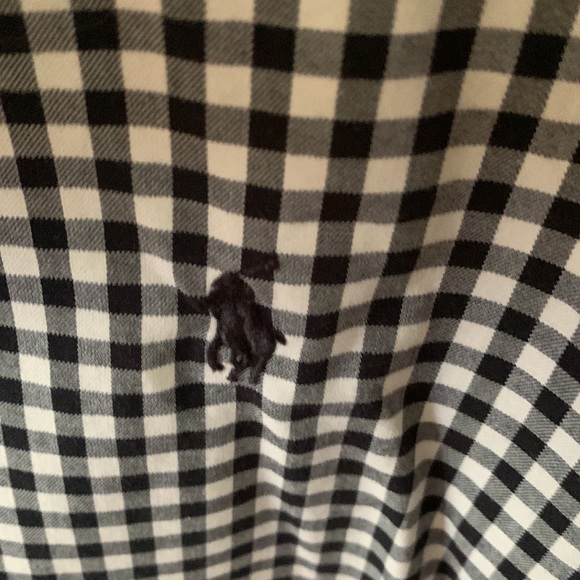 Ralph Lauren sports shirt. - Picture 3 of 4